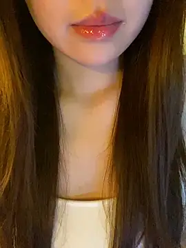 minmin2kk5 online show from April 10, 4:35 pm