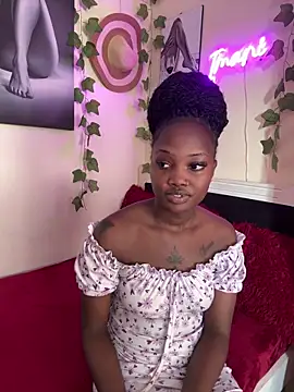 Queen Arnah254 online show from May 20, 2:03 pm