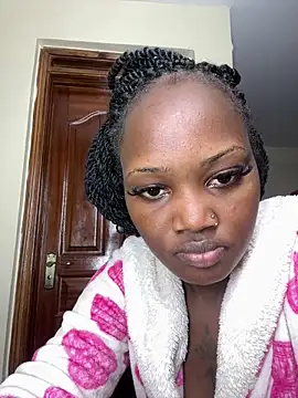 Queen Arnah254 online show from May 7, 5:38 pm