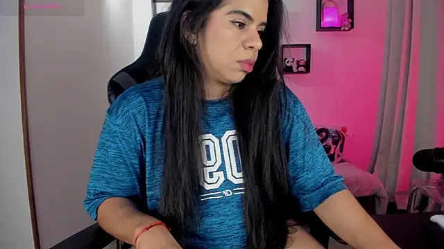Biancastrongg online show from June 11, 2:44 am