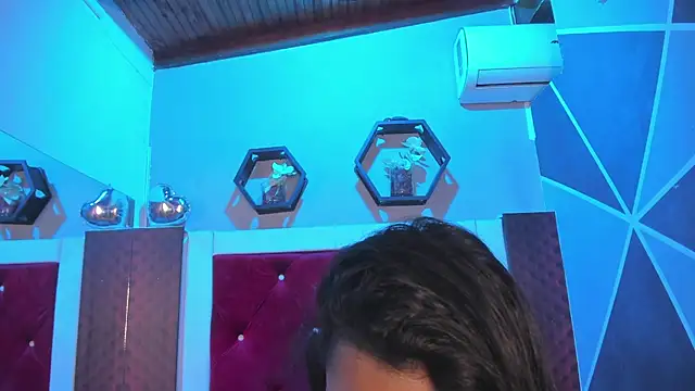 Karoll014 online show from February 13, 3:24 pm