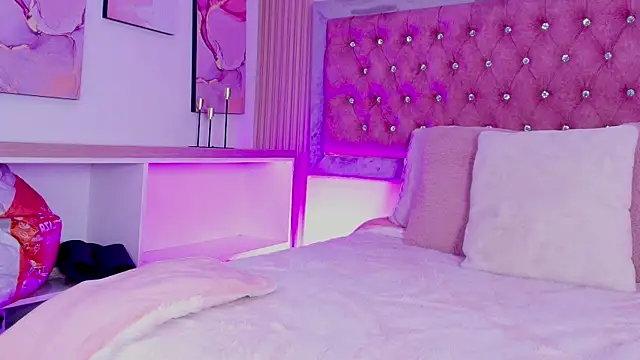 Tayzon Foxxx online show from June 1, 8:21 pm