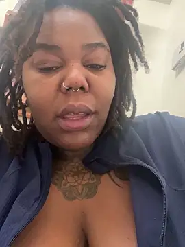 Goddess Nafeesha online show from April 4, 1:10 pm