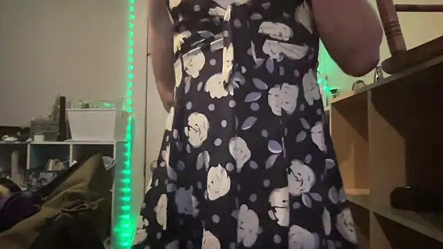 sum1betterthanmost online show from January 9, 4:28 am