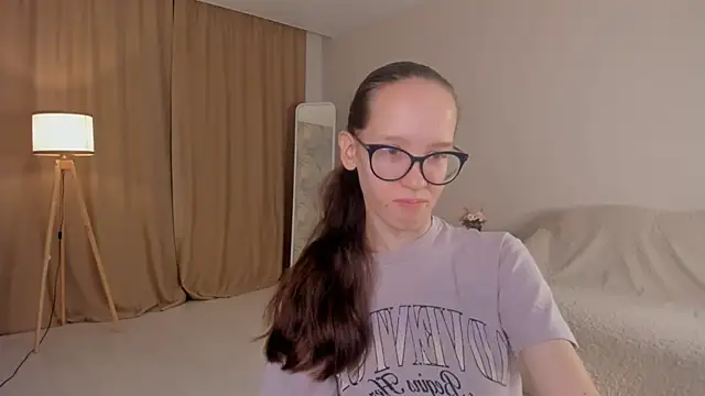 BettyBrowni online show from October 24, 4:25 pm