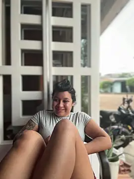 Pretty Isadora online show from March 28, 9:24 pm