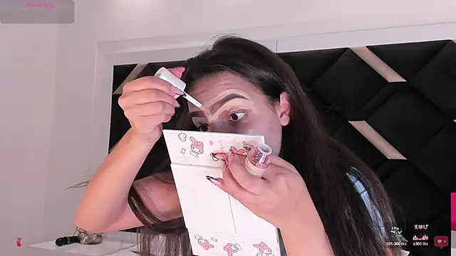 IsabellaGrey19 online show from December 2, 7:49 pm