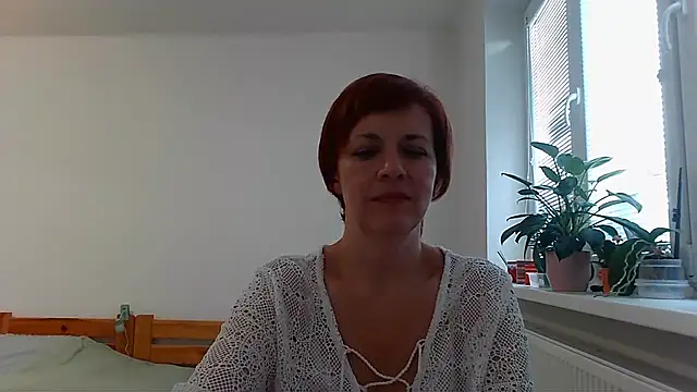 Snapshot of LoraLoraMay chatting on October 5, 1:05 pm LoraLoraMay online show from October 5, 1:05 pm