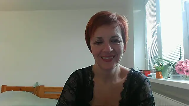 Snapshot of LoraLoraMay chatting on October 7, 1:37 pm LoraLoraMay online show from October 7, 1:37 pm