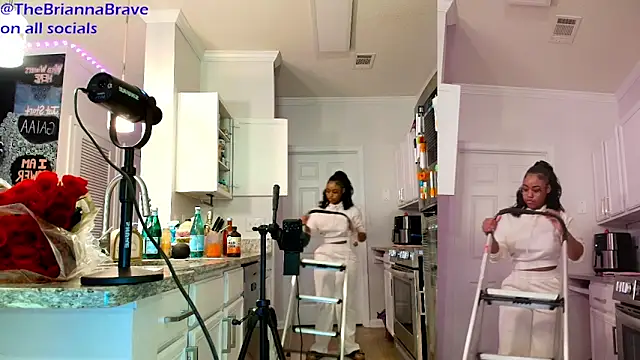 BriannaBrave online show from March 23, 2:51 am