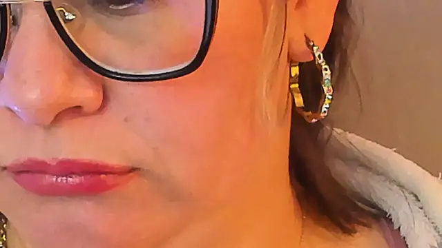 Chanelll Taylorr  online show from November 16, 1:11 pm