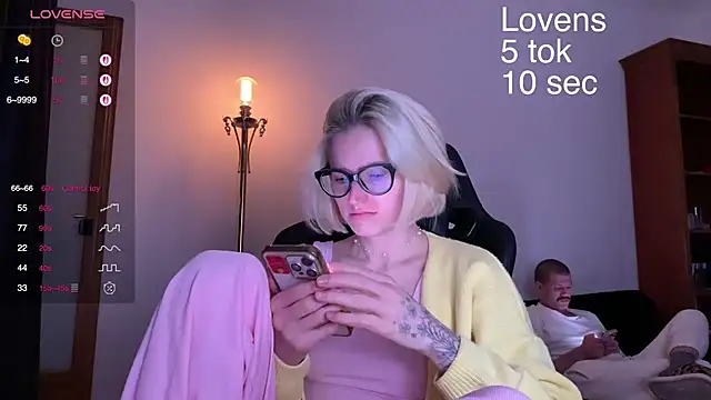 Sexy Sweets online show from October 3, 8:14 pm