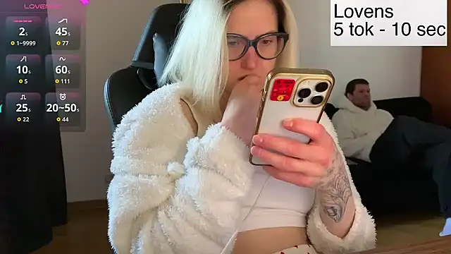 Sexy Sweets online show from February 3, 9:25 am