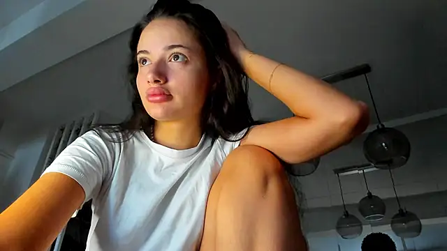 Snapshot of IreneVON chatting on September 11, 4:57 am IreneVON online show from September 11, 4:57 am