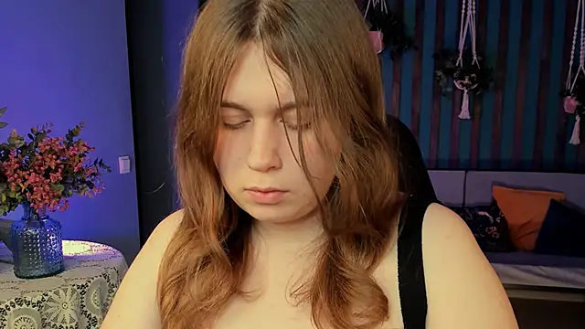 FioraMarmoris online show from October 14, 1:57 pm