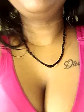 Snapshot of SEXY_MAYA__ chatting on October 15, 12:24 am SEXY MAYA online show from October 15, 12:24 am