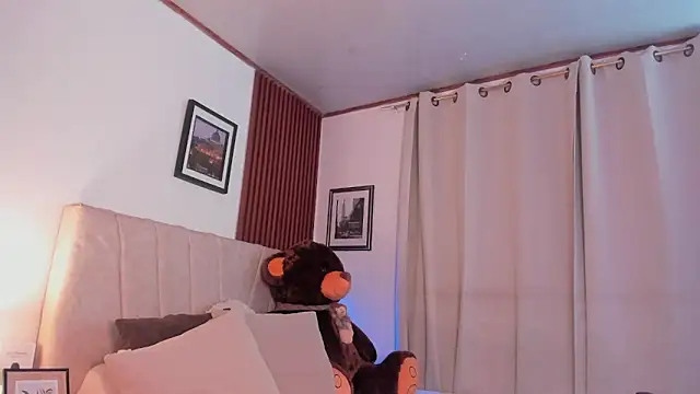 angeli sexi online show from June 7, 1:01 am