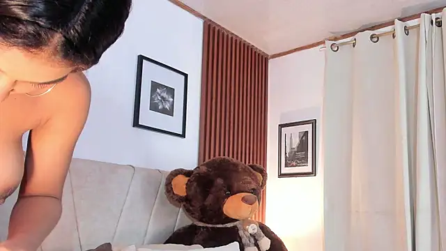 angeli sexi online show from April 2, 1:36 am