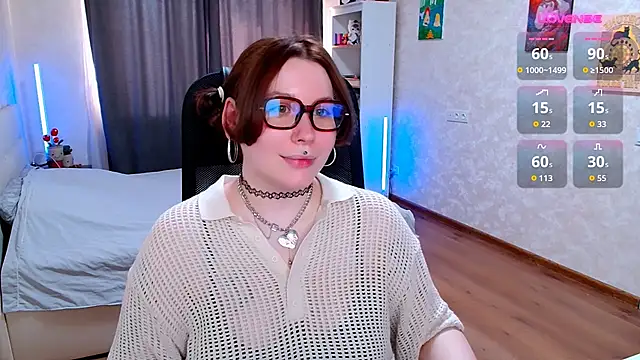 Snow-White  online show from July 12, 1:23 pm