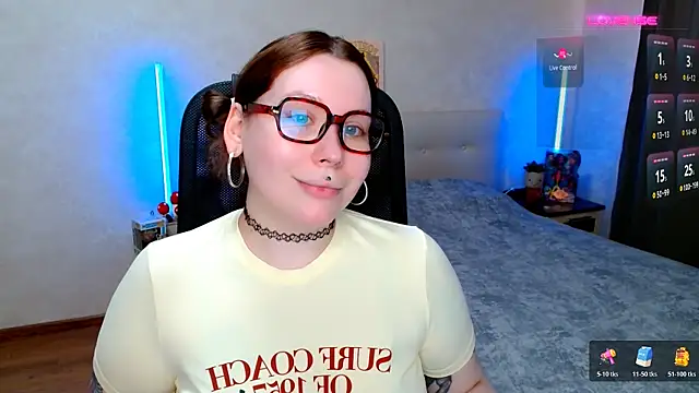 Snow-White  online show from August 1, 3:14 pm