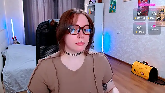 Snow-White  online show from June 30, 9:53 am