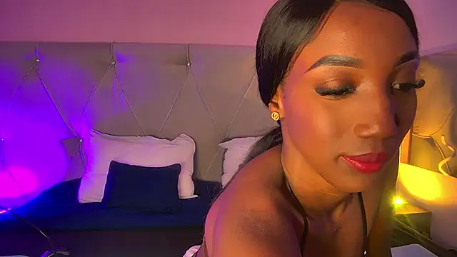 FiorelaLenin online show from September 26, 7:00 pm