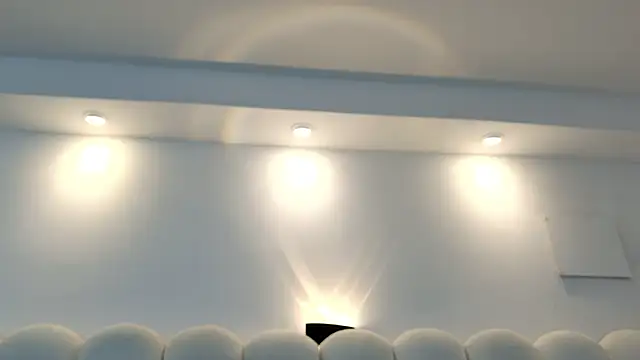 Juliabadlee online show from February 15, 11:37 pm