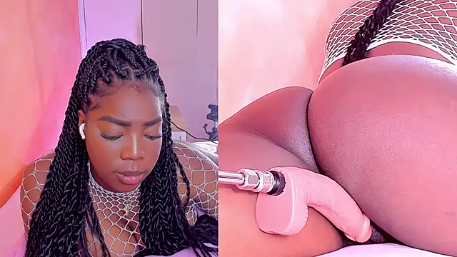 zoeethompson cm online show from March 25, 11:02 am