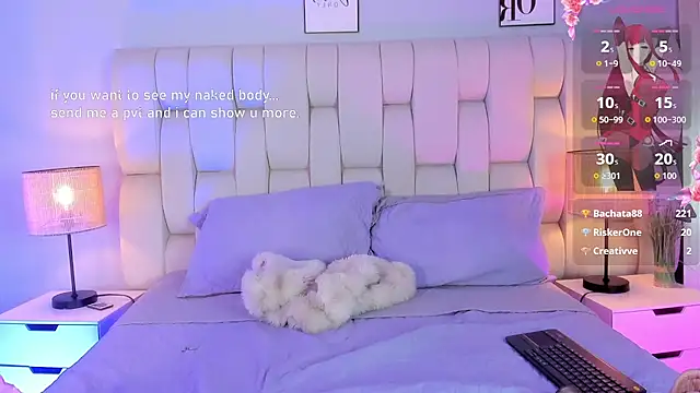 SkinnyFoxy online show from July 29, 8:53 pm