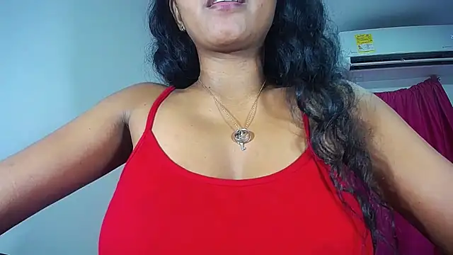 Snapshot of Sashabreck chatting on October 11, 5:12 am Sashabreck online show from October 11, 5:12 am