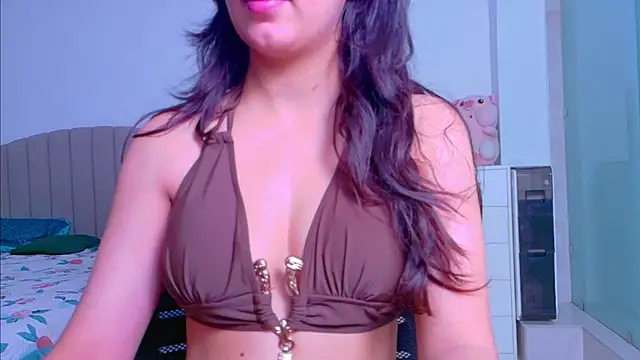 Snapshot of Aashika-Kaur chatting on September 20, 4:11 am Aashika-Kaur online show from September 20, 4:11 am