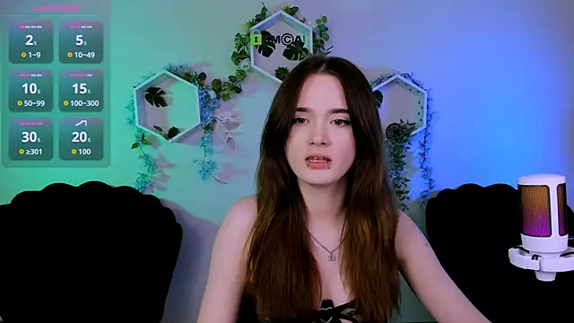 liana kisses online show from June 14, 2:46 am