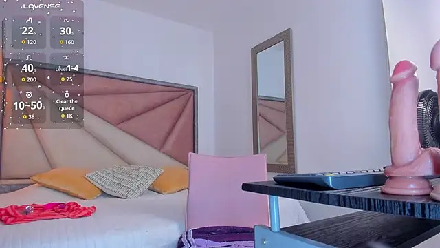Snapshot of BarbaraKnox_ chatting on September 19, 12:20 am BarbaraKnox online show from September 19, 12:20 am