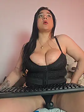 bigboobsrose1 online show from March 27, 9:59 pm