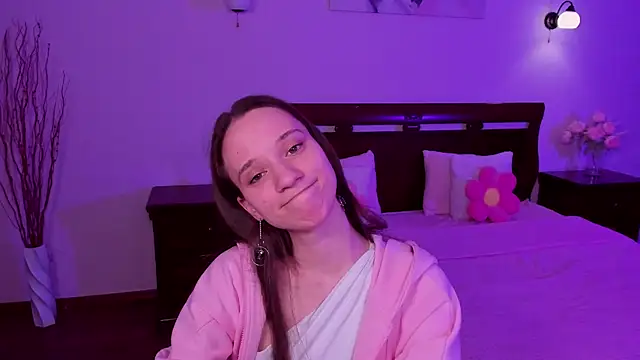 StaceySunny online show from April 16, 9:39 pm