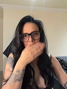 AndreaValencia online show from August 3, 8:25 pm