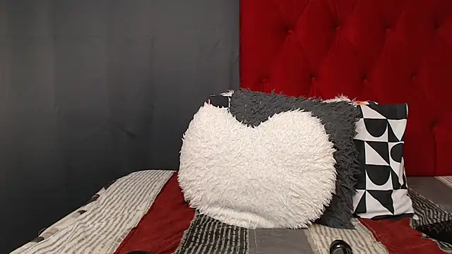 LOYAL SASHA online show from September 20, 9:40 am