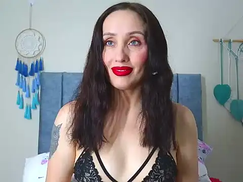 IberianMoonMK online show from November 17, 6:52 pm