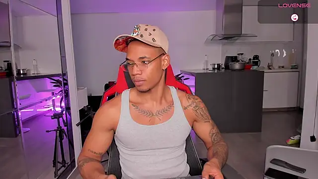 TROYWESLY- online show from February 11, 10:22 pm