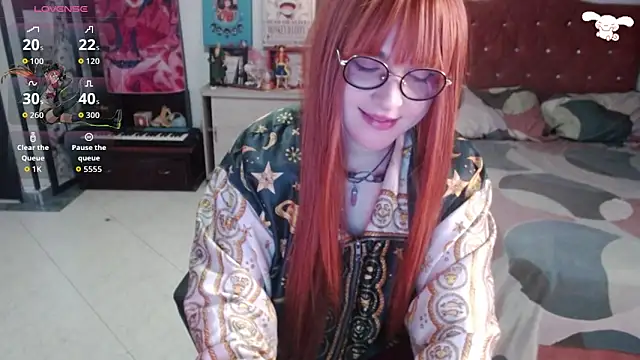 Snapshot of Avril2001 chatting on October 19, 3:41 am Avril2001 online show from October 19, 3:41 am