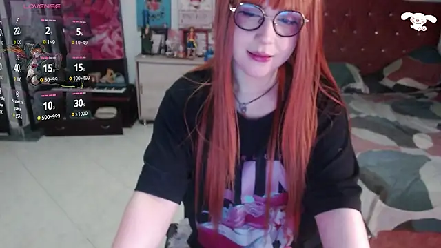 Snapshot of Avril2001 chatting on October 12, 2:36 am Avril2001 online show from October 12, 2:36 am