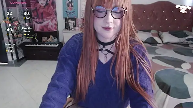 Snapshot of Avril2001 chatting on September 13, 6:27 pm Avril2001 online show from September 13, 6:27 pm