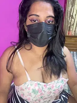 NOORA-GIRL online show from October 5, 5:45 am