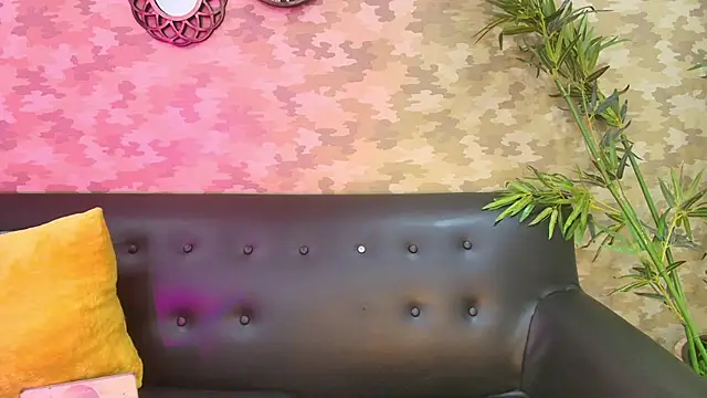Snapshot of cherry_chel chatting on October 11, 8:11 pm cherry chel online show from October 11, 8:11 pm
