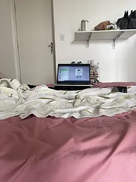 yourblackberry online show from February 25, 3:32 pm