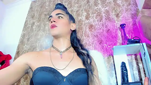 Snapshot of hannabigdirty chatting on October 15, 3:42 am hannabigdirty online show from October 15, 3:42 am