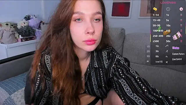 tenderdreams online show from July 4, 7:43 pm