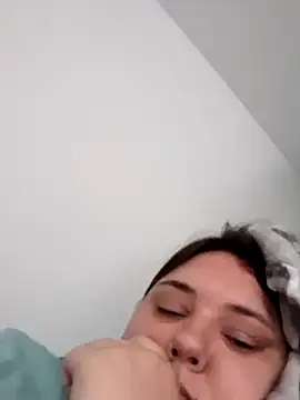 stellabellaaa online show from July 18, 11:29 pm