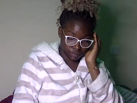 Sexy-suzy online show from December 4, 8:53 pm