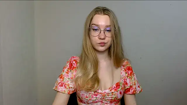 cindi hot online show from June 11, 9:50 am